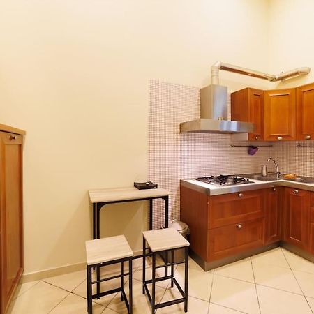 The San Gregorio Armeno Apartment By HouseinNapoli Bagian luar foto