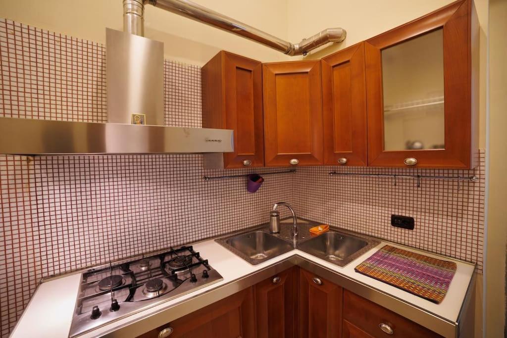 The San Gregorio Armeno Apartment By HouseinNapoli Bagian luar foto